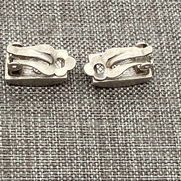 Vintage Clip-On Earrings 1 In Pink Rhinestones MOP Inlay Retro Bling Glam Curve - Picture 4 of 8